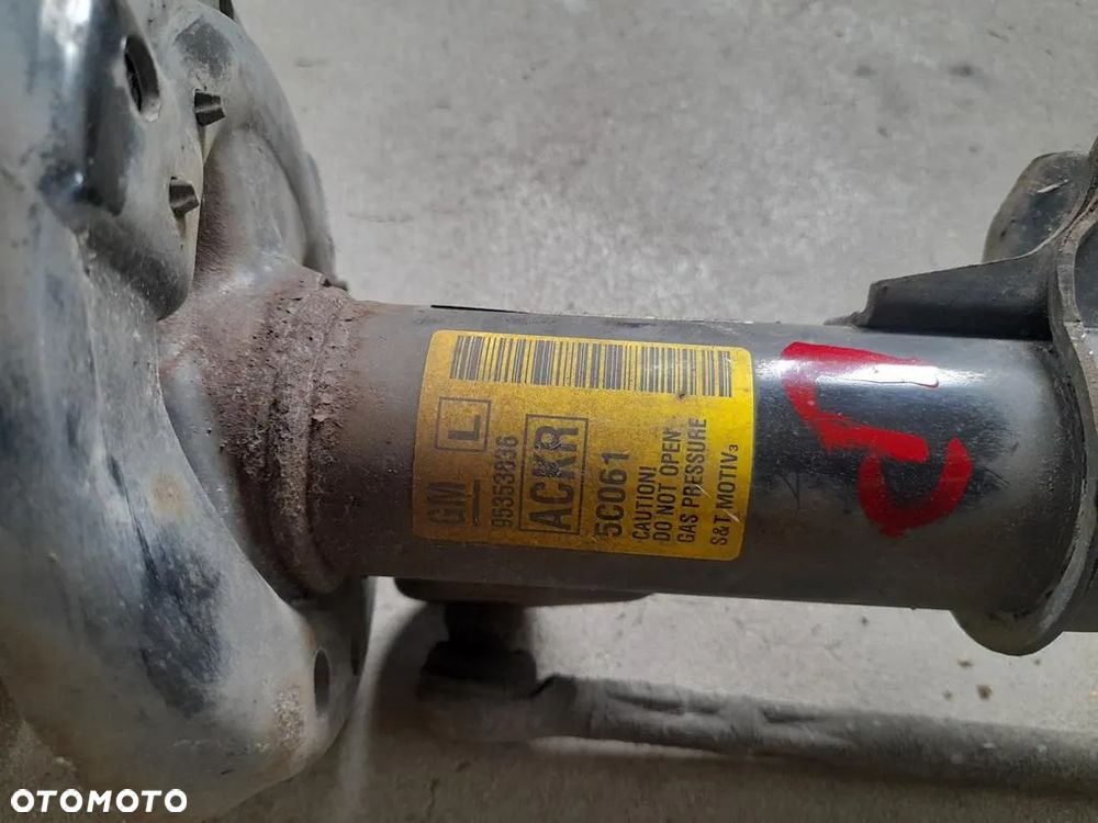 Amortyzator lewy przód przedni Opel Mokka A 1.6b - 2