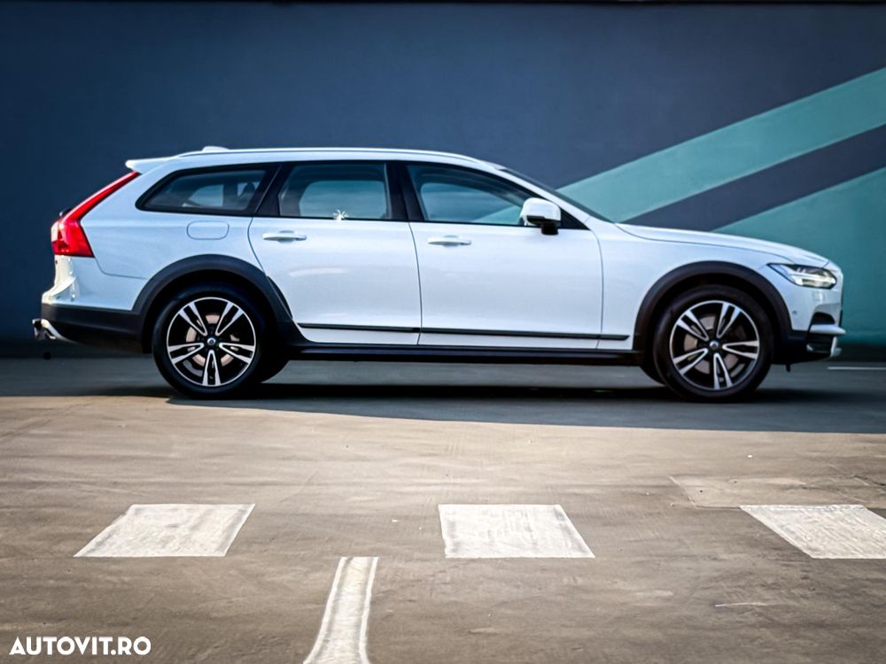 Volvo V90 D4 AWD Inscription - 4