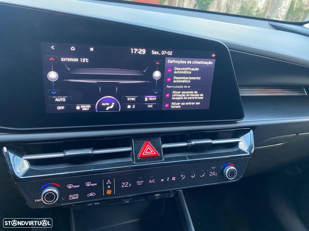 Kia Niro EV 64kWh Drive - 27