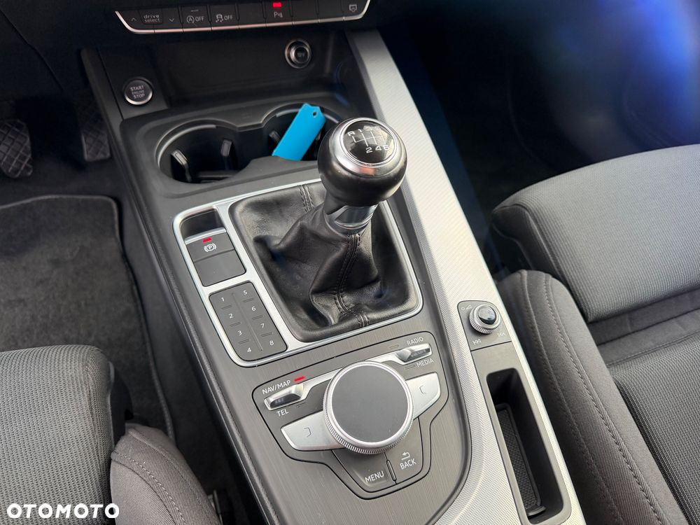 Audi A4 Limousine 2.0 TFSI ultra Sport - 21