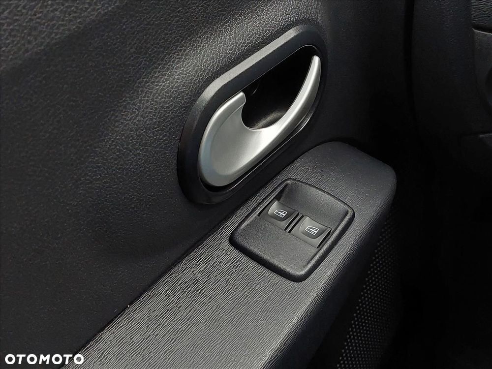 Dacia Lodgy 1.5 Blue dCi Laureate S&S EU6d - 11