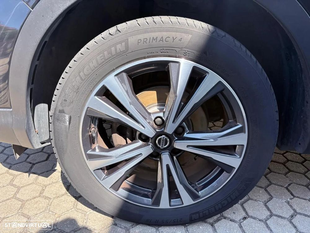 Nissan Qashqai 1.5 dCi N-Connecta J18 - 12