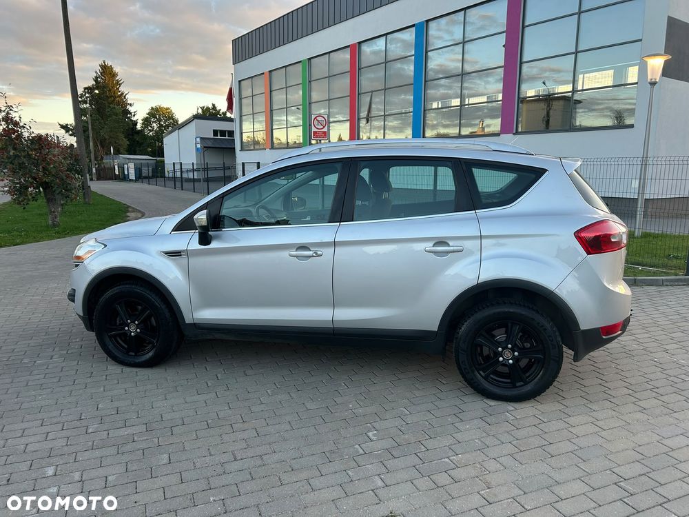 Ford Kuga 2.0 TDCi 2x4 Titanium - 5