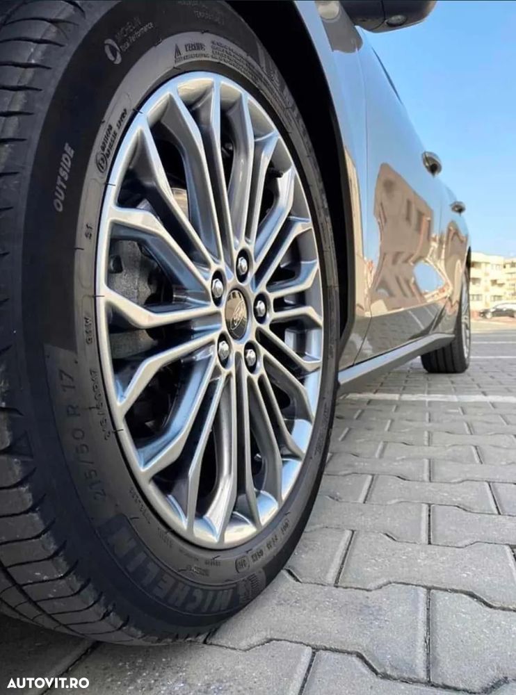 Ford Focus 1.0 EcoBoost Titanium Business - 8