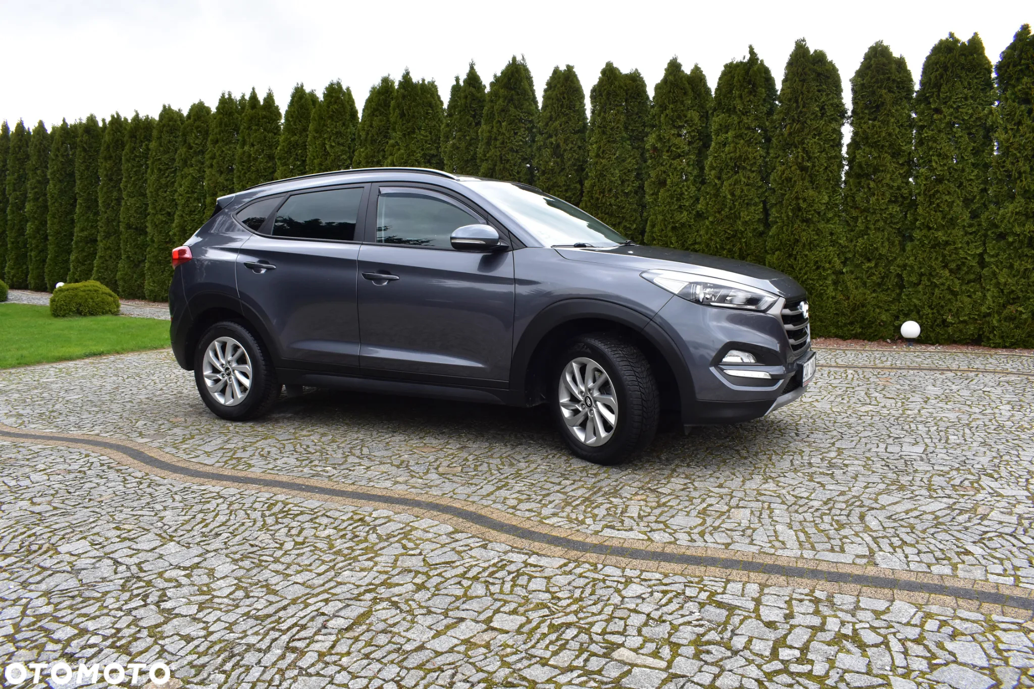 Hyundai Tucson blue 1.7 CRDi 2WD Intro Edition - 28