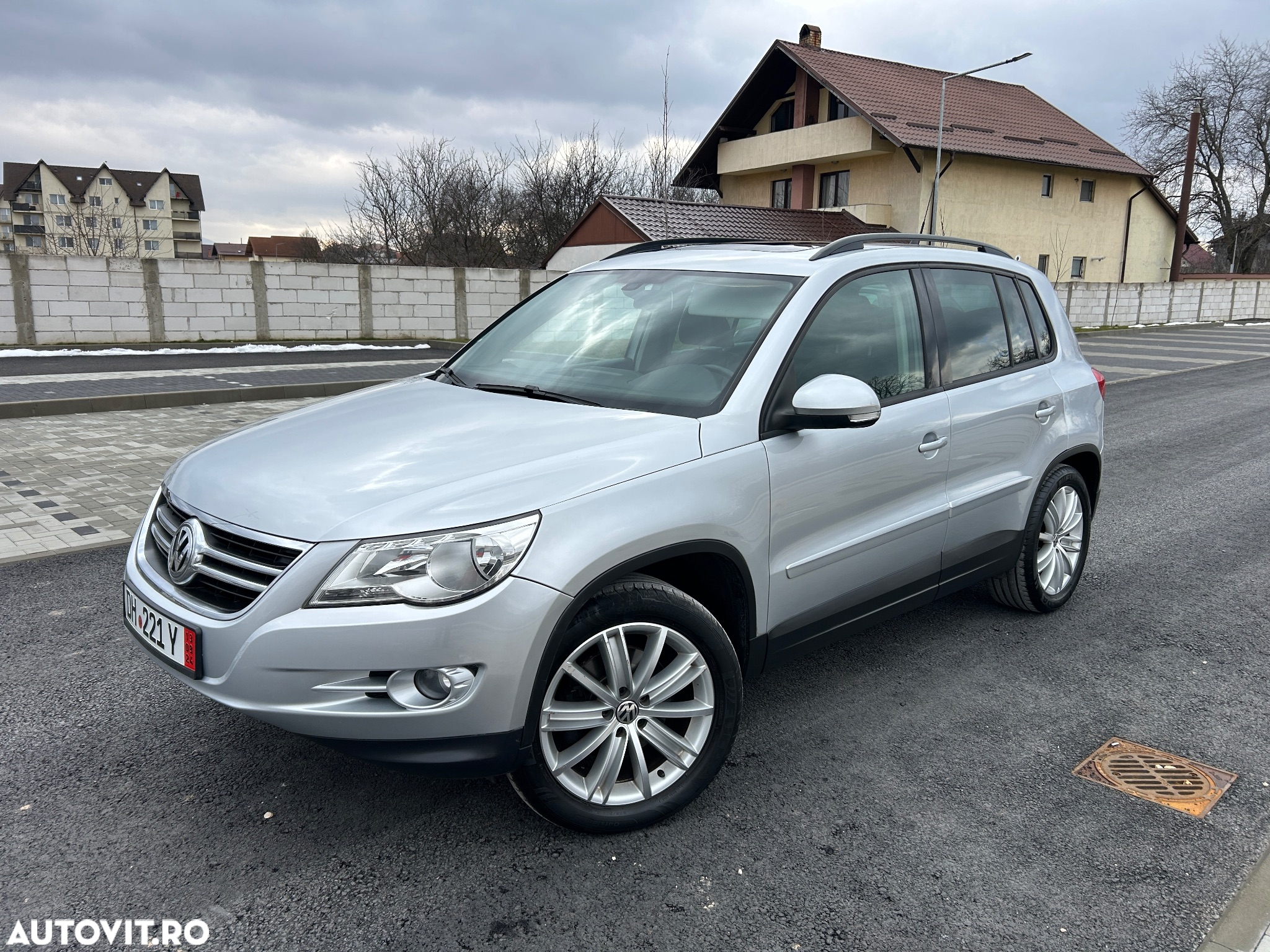 Volkswagen Tiguan 2.0 TDI 4Motion Track & Style - 6