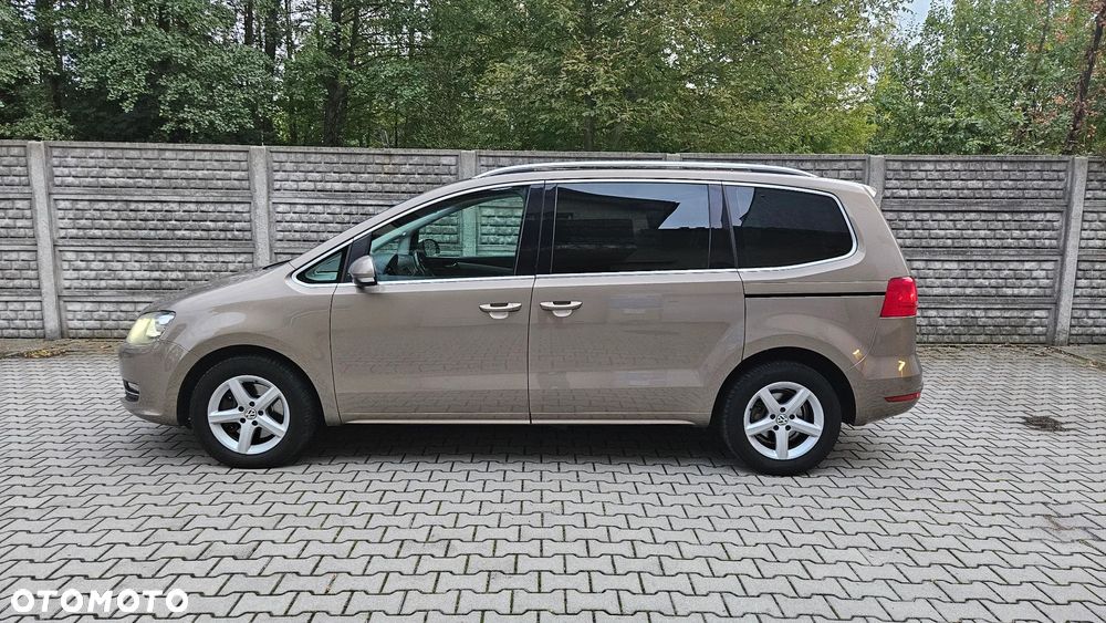 Volkswagen Sharan 2.0 TDI Highline DSG - 2