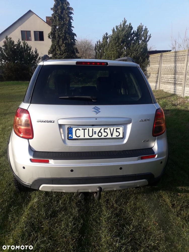 Suzuki SX4 2.0 DDiS Comfort 4WD - 2