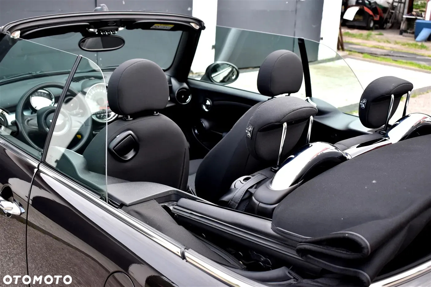 MINI Cooper Standard - 31