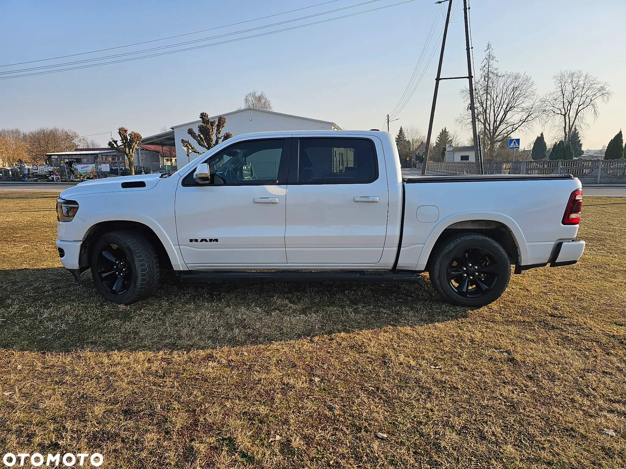 RAM 1500 5.7 Crew Cab Laramie - 17