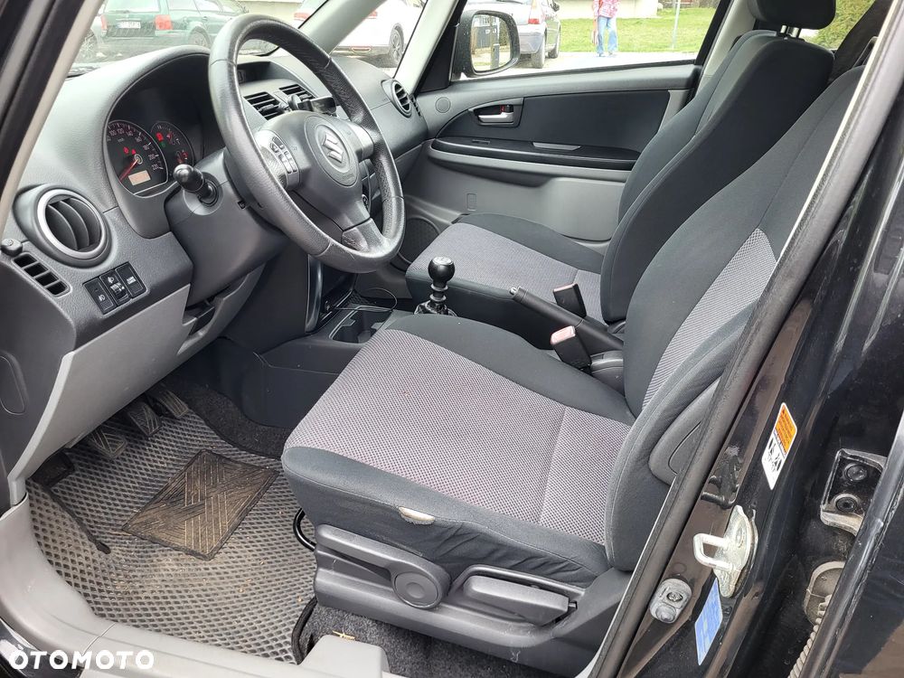 Suzuki SX4 1.9 DDiS 4WD GS / Premium - 6