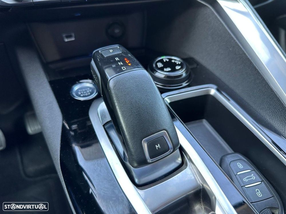 Peugeot 3008 BlueHDi 130 Stop & Start EAT8 Crossway - 12