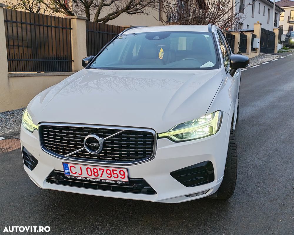 Volvo XC 60 B4 MHEV AWD R-Design - 8