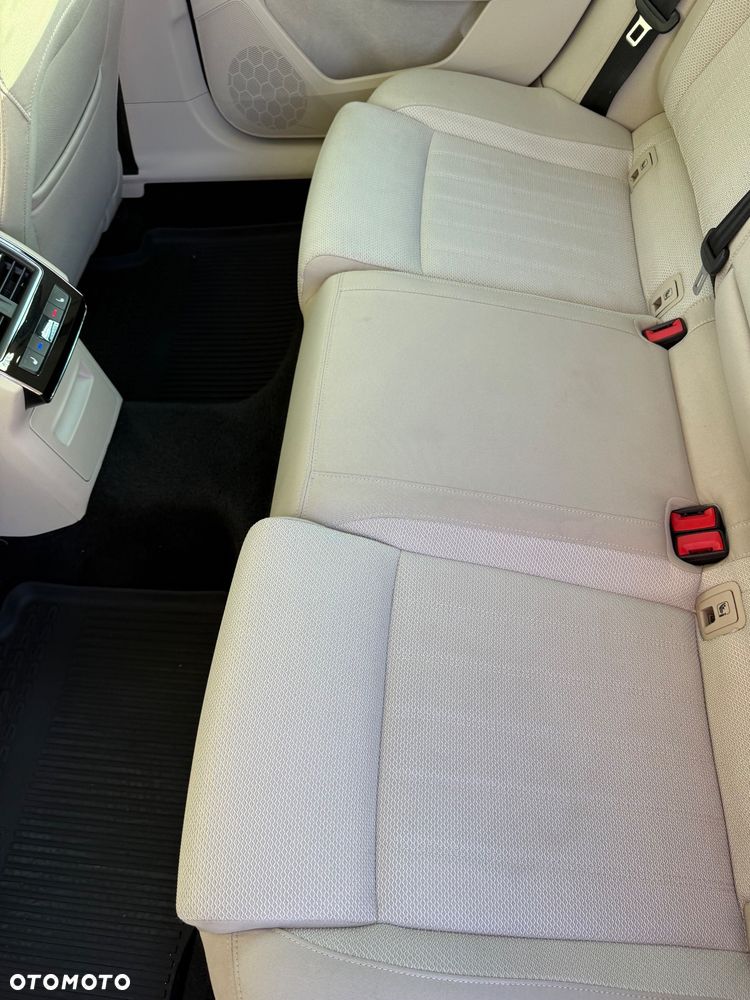 Skoda Superb 2.0 TDI Style DSG - 28