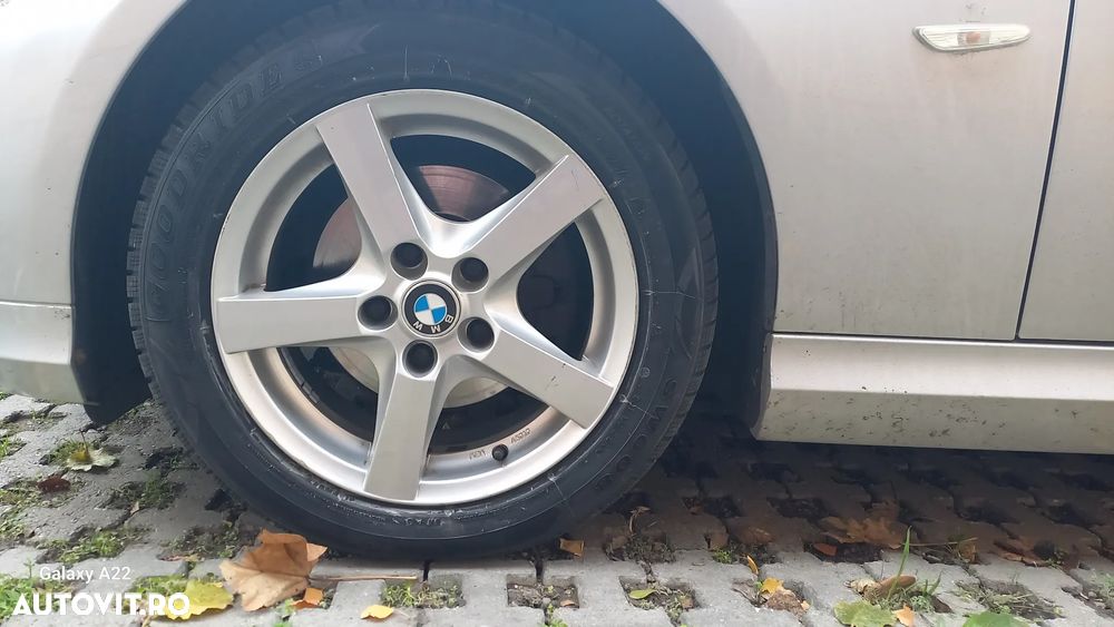 BMW Seria 3 318d - 12