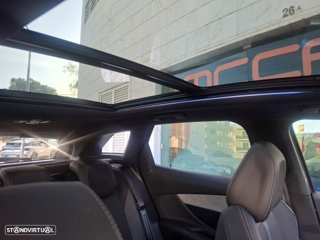 Peugeot 3008 225 e-EAT8 GT - 42