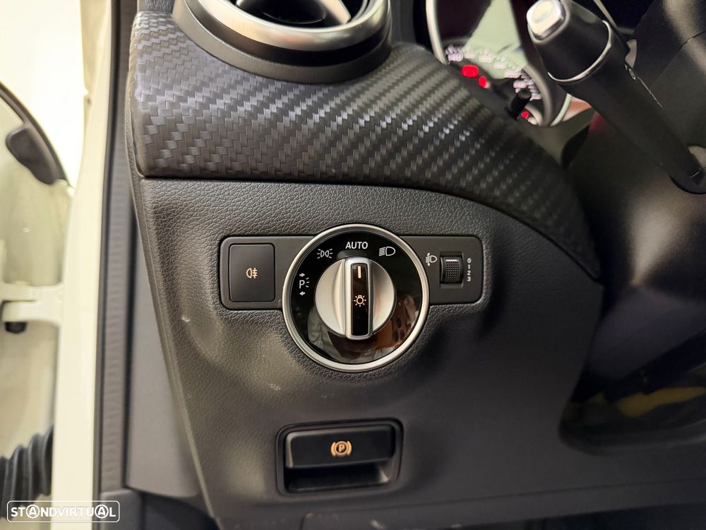 Mercedes-Benz A 180 d AMG Line Aut. - 16