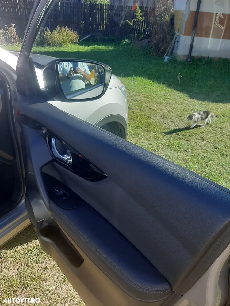 Nissan Qashqai 1.6 DCI Start/Stop X-TRONIC Tekna - 14