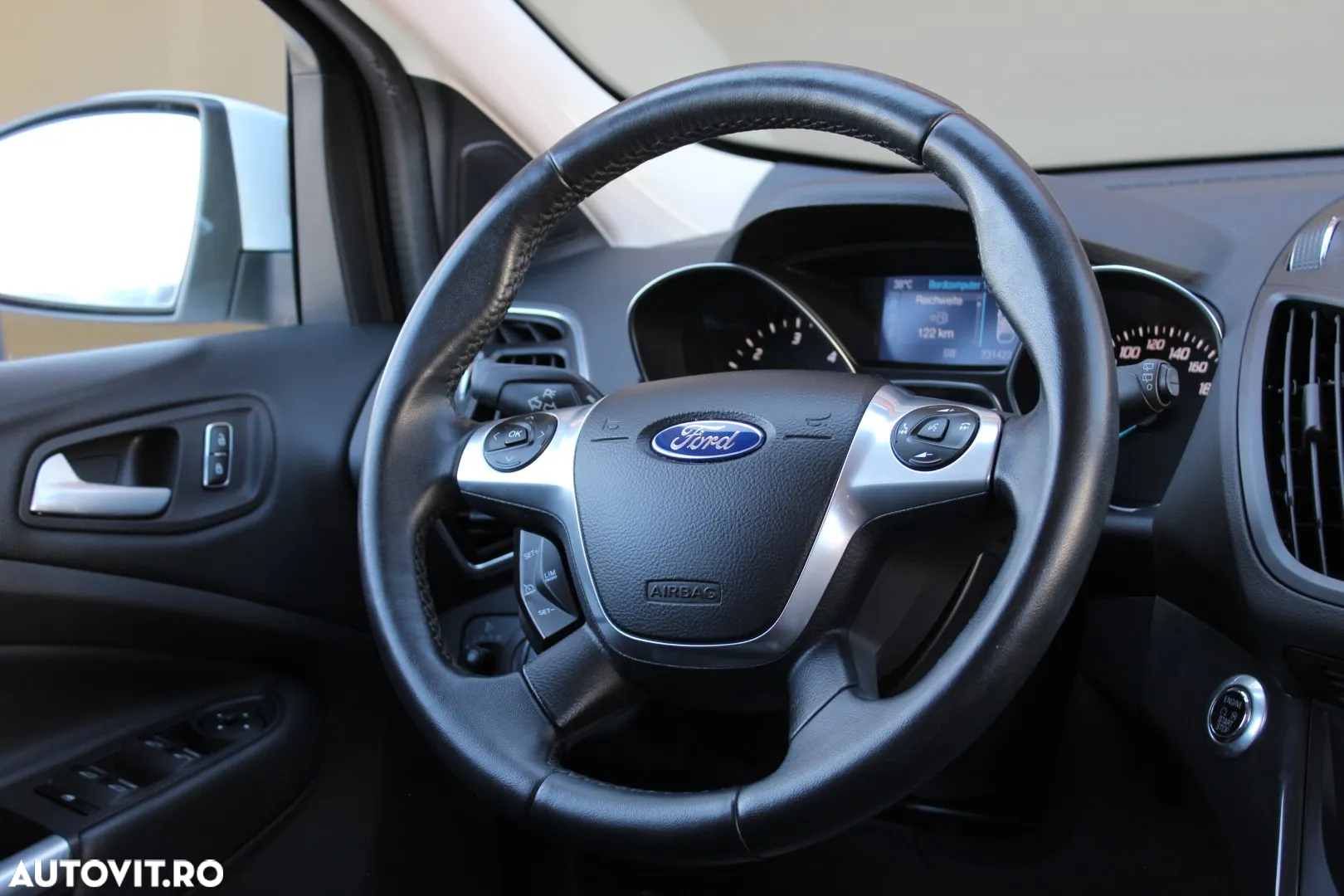 Ford Kuga - 14