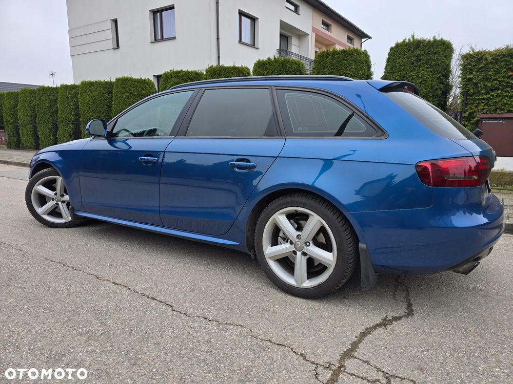 Audi A4 Avant - 31