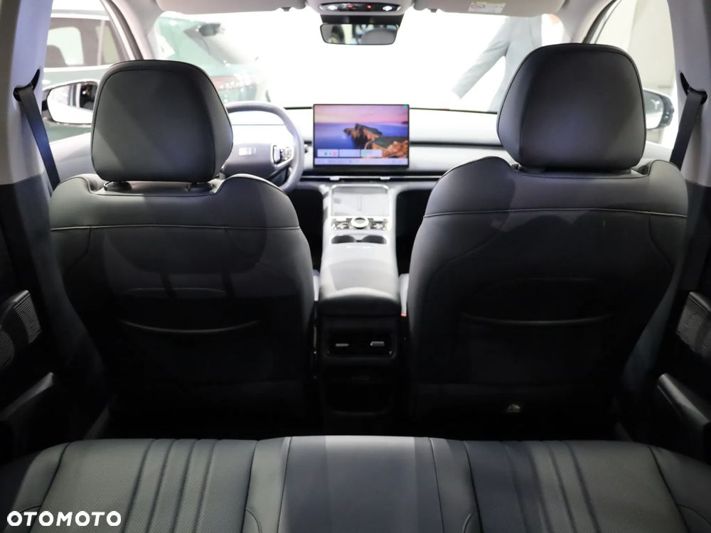 Geely Starray EM-i 1.5 PHEV Pro - 16