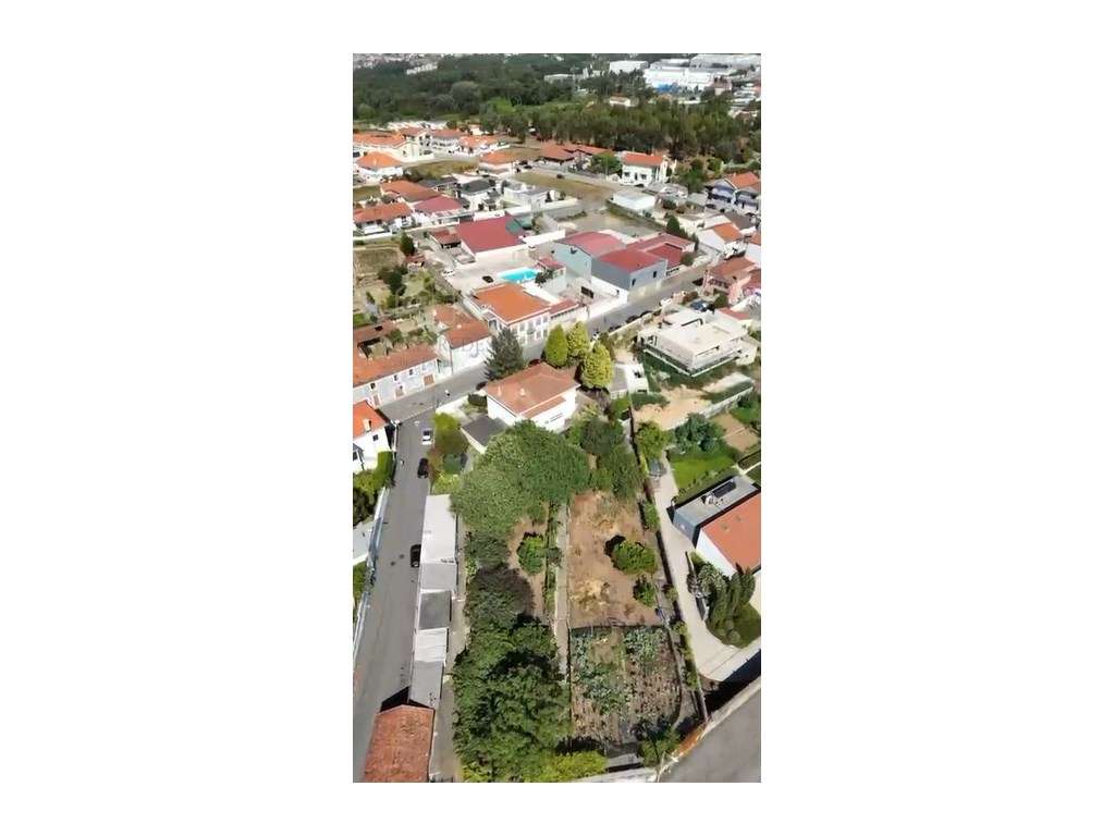 Terreno com elevado potencial construtivo em Mozelos - PIP aprovado... - Grande imagem: 2/3