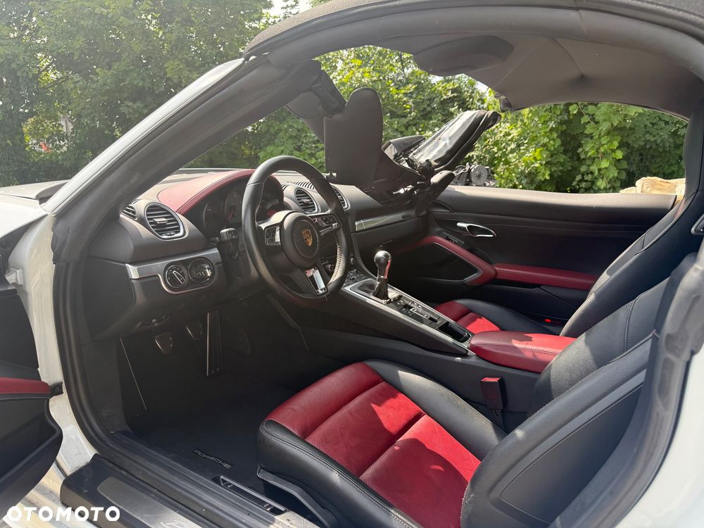 Porsche 718 Boxster S - 5