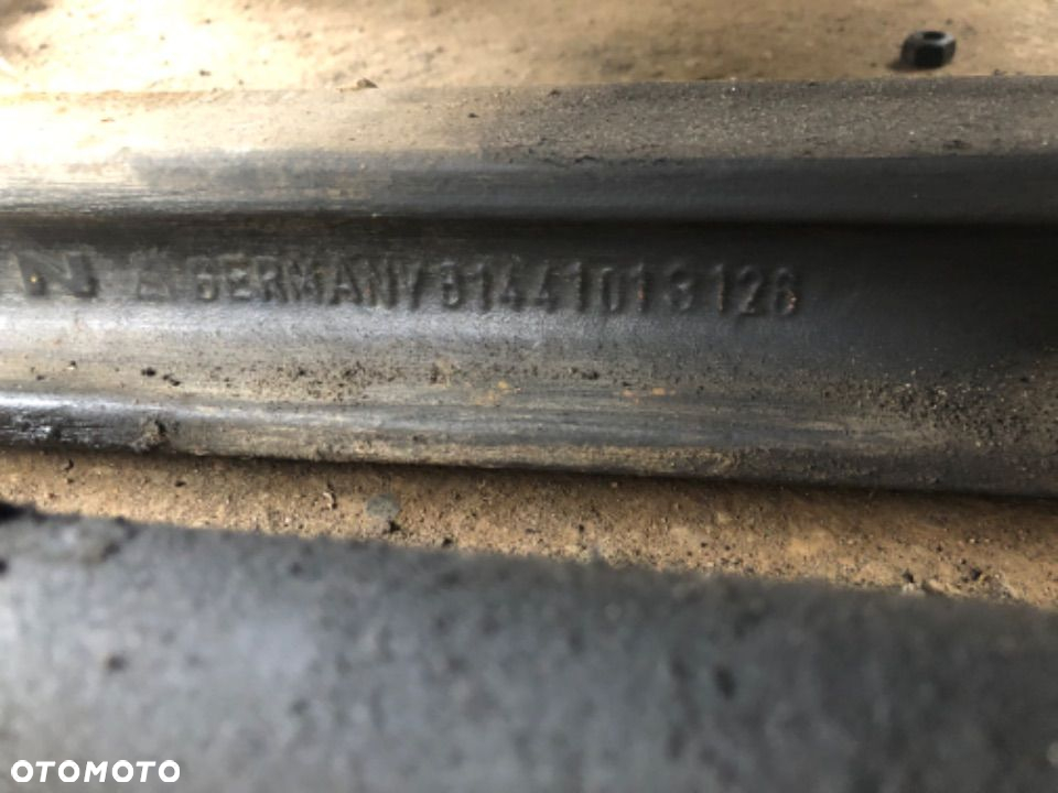 Oś belka przednia piasty zaciski Man l2000 8.163 - 7
