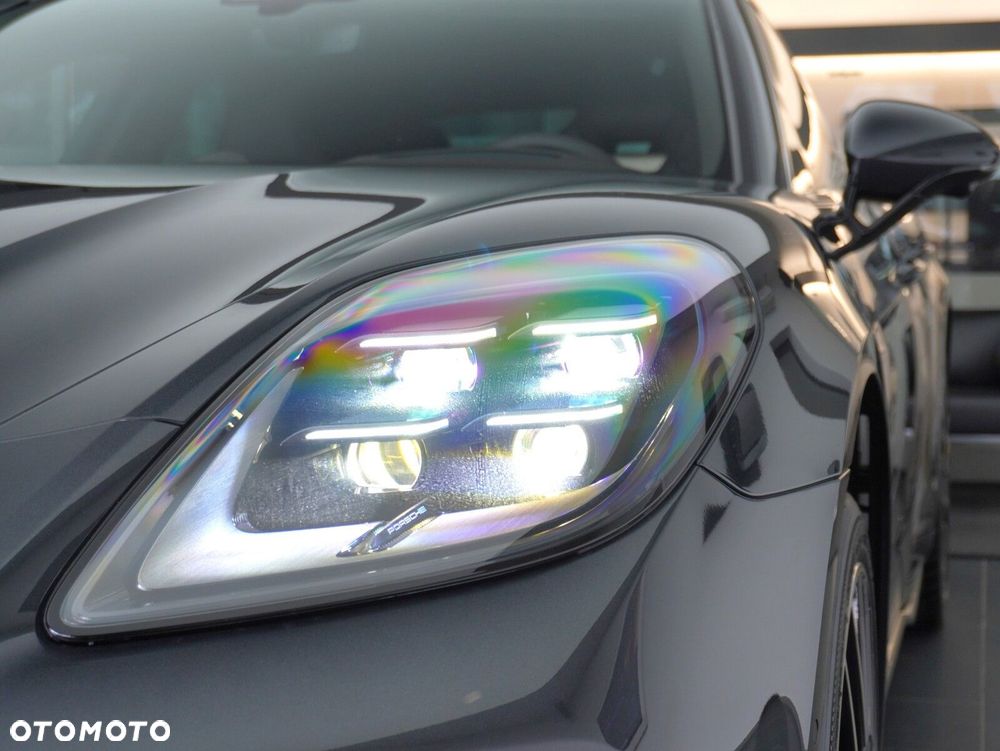 Porsche Panamera 4 - 10