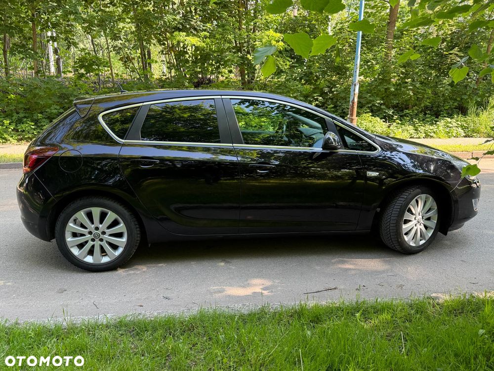 Opel Astra 1.4 Turbo Cosmo - 8