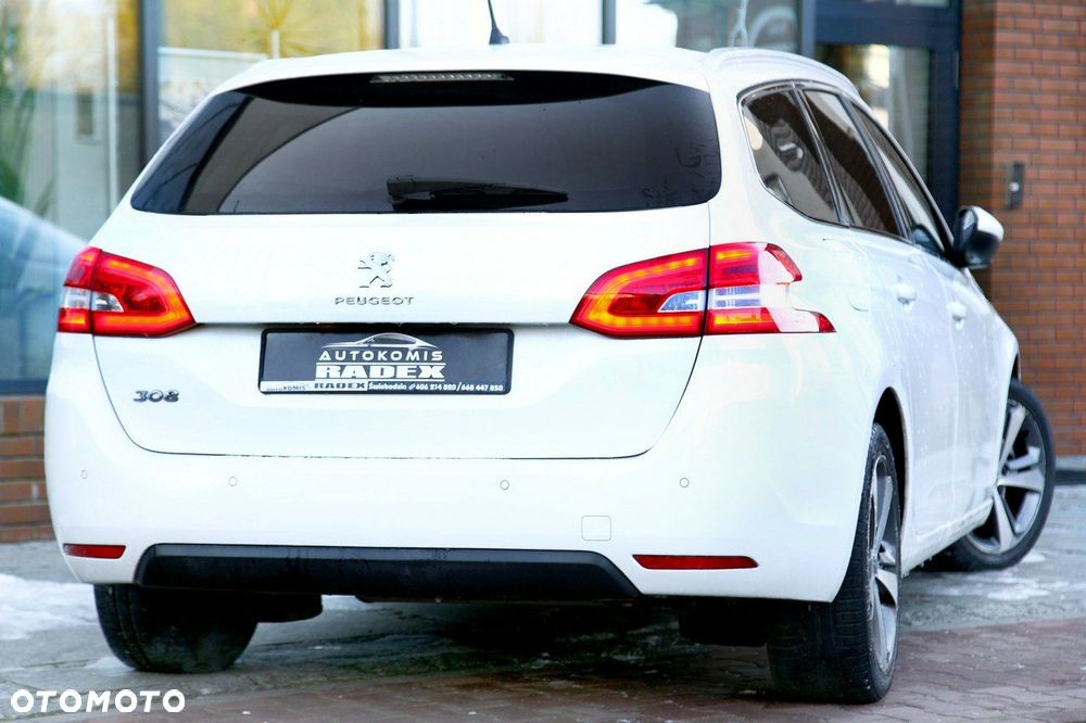 Peugeot 308 - 24