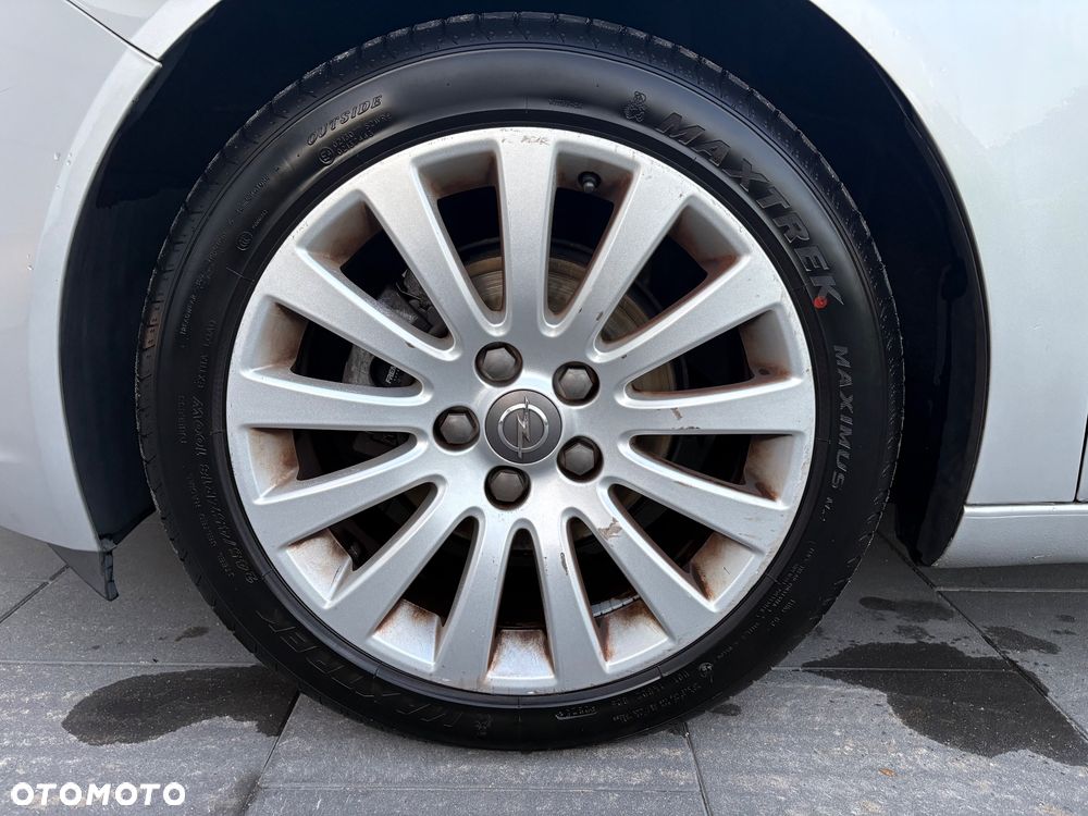 Opel Insignia - 12