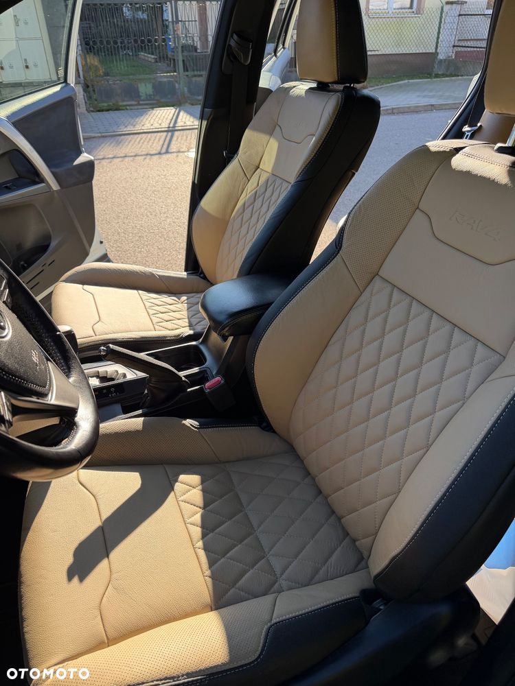 Toyota RAV4 Hybrid Prestige 4x4 - 21