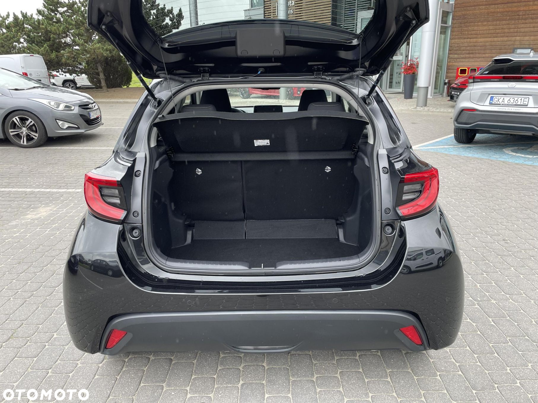 Toyota Yaris Hybrid 1.5 Style - 15