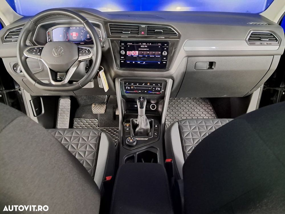 Volkswagen Tiguan - 10