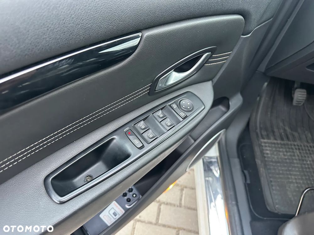 Renault Scenic 1.4 16V TCE Expression - 28