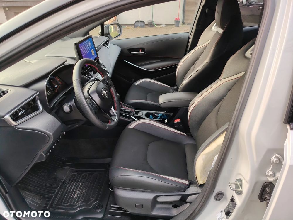 Toyota Corolla 1.8 Hybrid GR Sport - 31