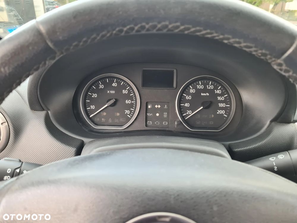 Dacia Sandero - 10