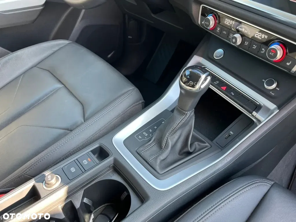 Audi Q3 - 30