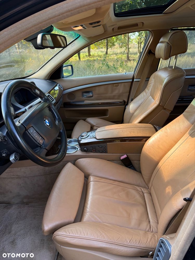 BMW Seria 7 740i L - 5