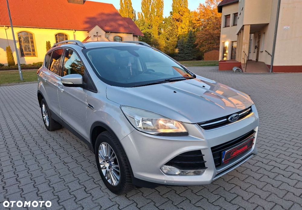 Ford Kuga - 1