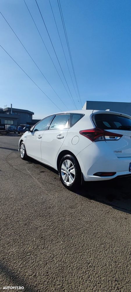 Toyota Auris - 11