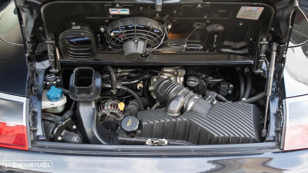 Porsche 911 (996) Carrera Cabrio - 18