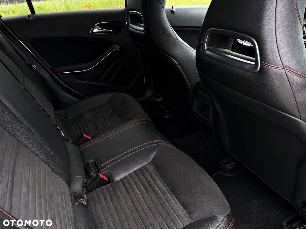 Mercedes-Benz Klasa A 180 d AMG Line - 13
