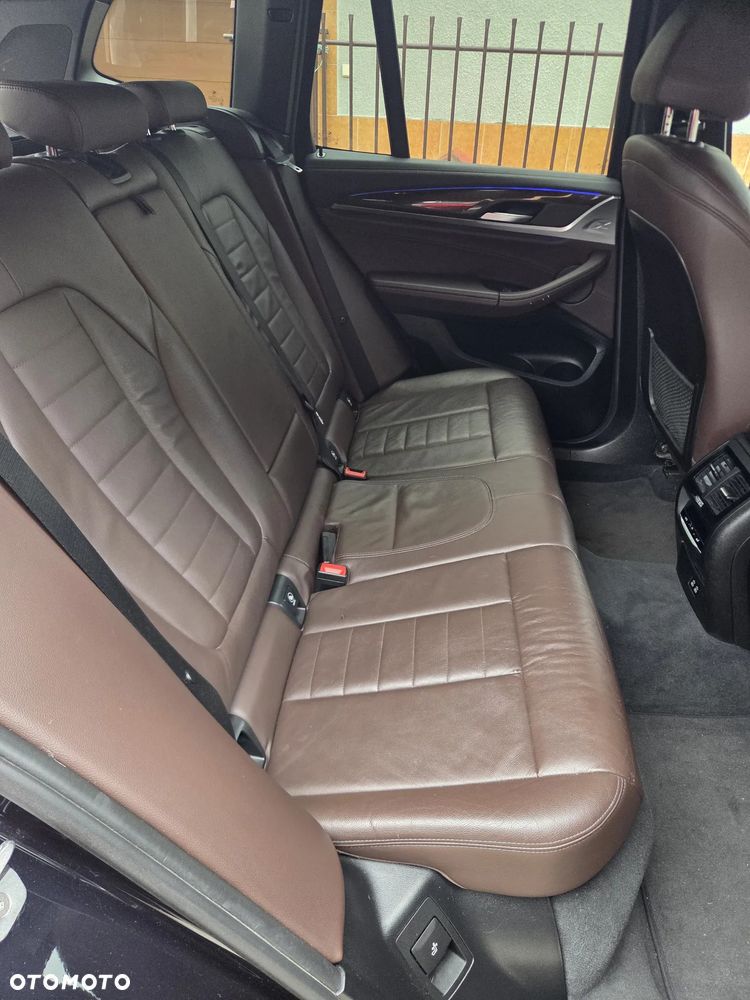 BMW X3 xM40i mHEV - 17