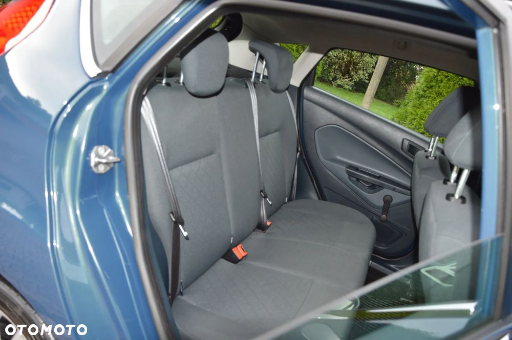 Ford Fiesta 1.6 Ghia EU5 - 25