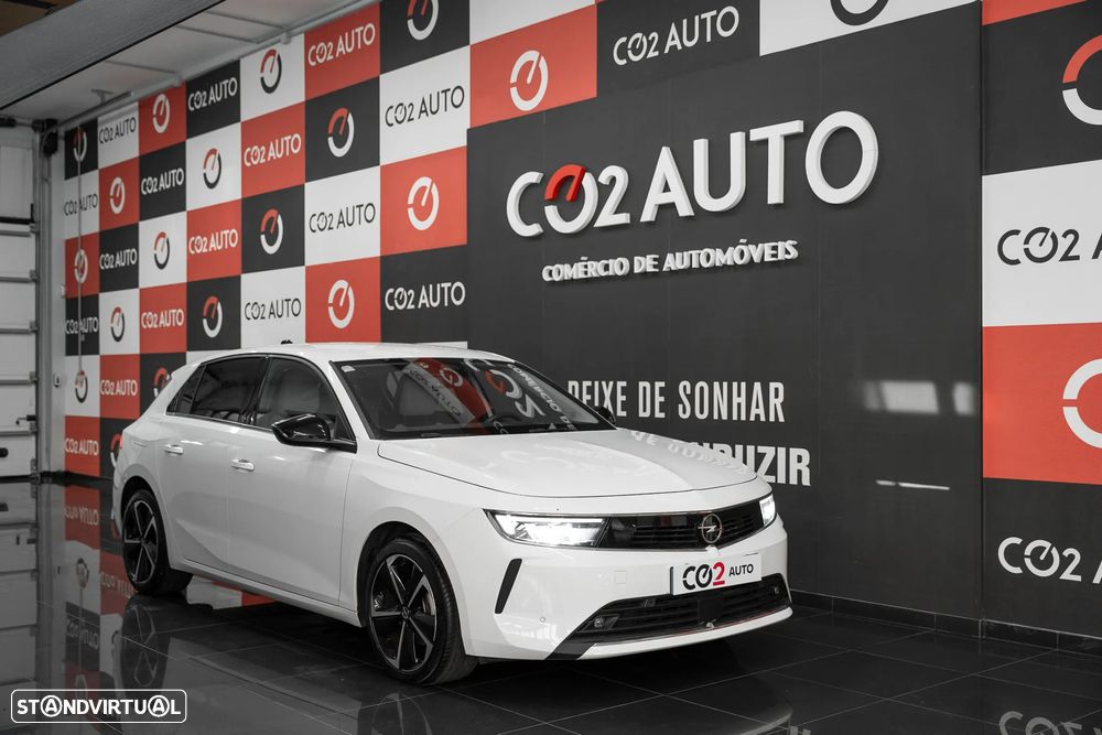 Opel Astra 1.2 T Elegance - 1