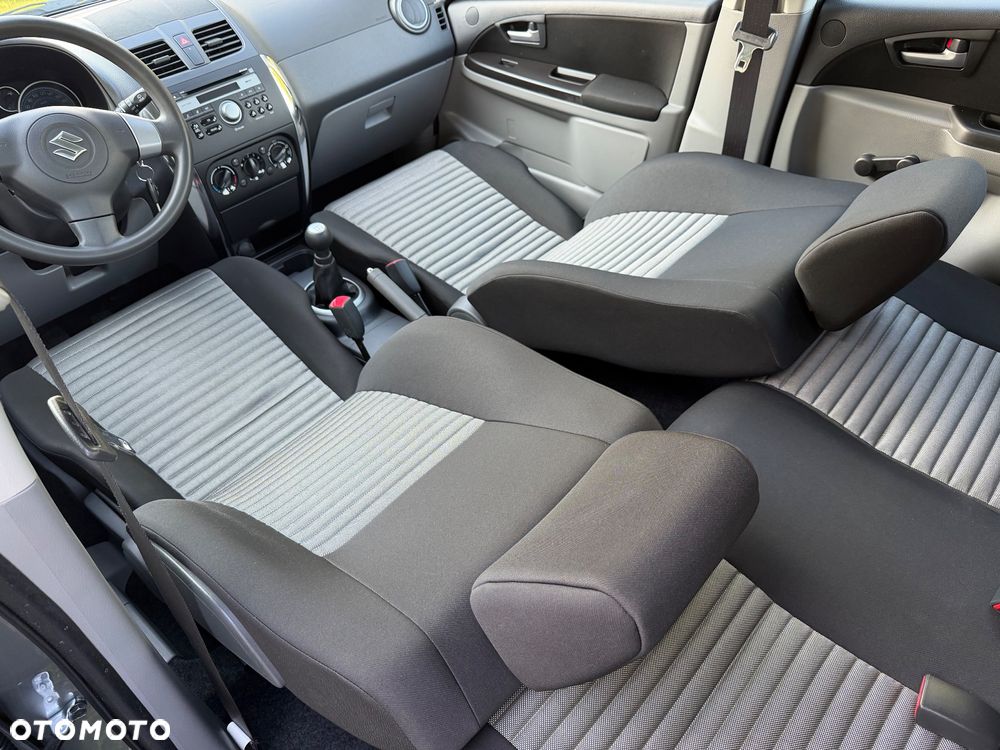 Suzuki SX4 Classic 1.6 VVT 4x4 Style - 29