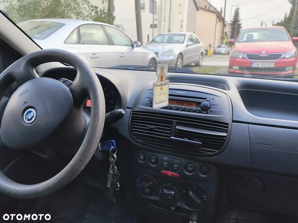 Fiat Punto 1.3 Multijet - 6