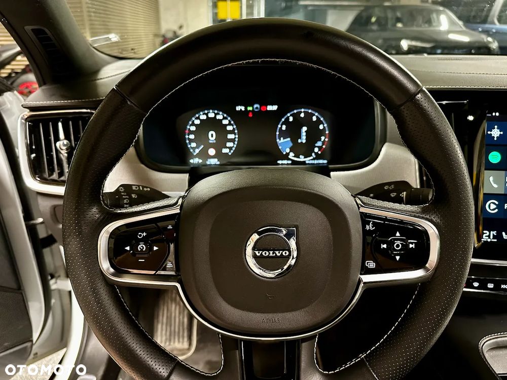Volvo S90 T6 GPF AWD R-Design - 21
